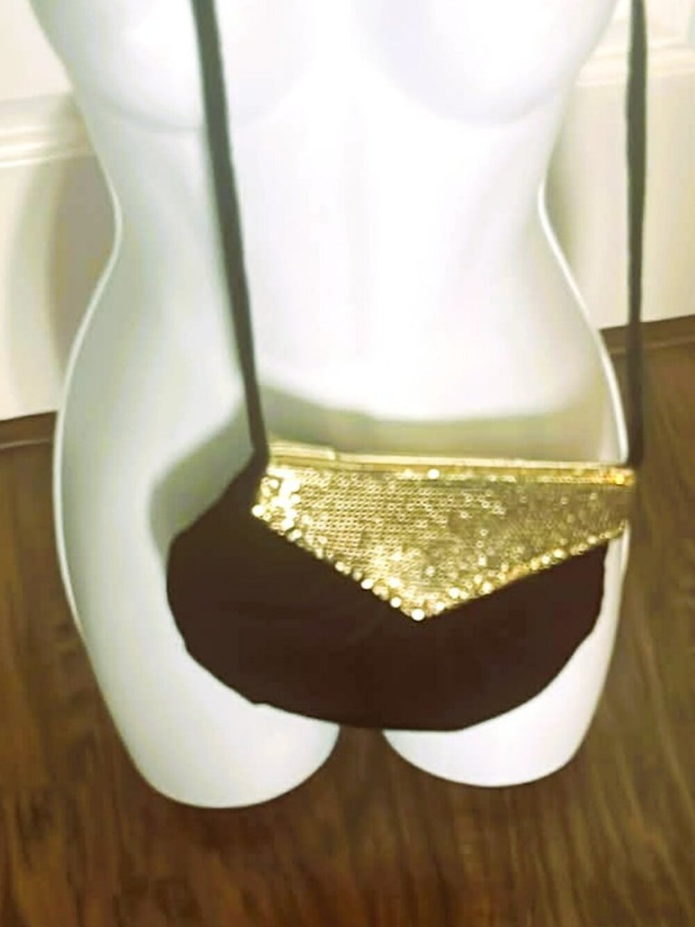 Vintage GoldCo China Black Velvet Handbag with Magnetic Closure